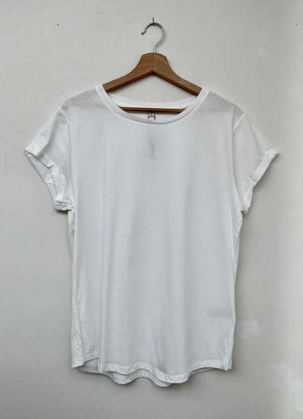 Organic t-shirt with rolled sleeves White